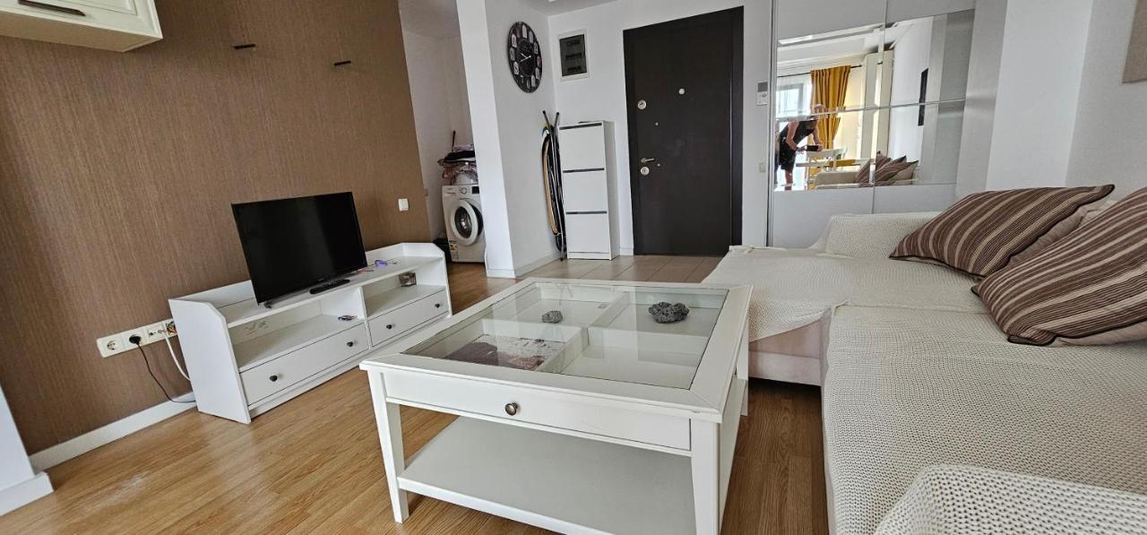 Homey 2 Cosmopolis Stefanestii de Jos Luaran gambar